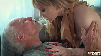Steaming stellar blondie gags on aged grandfather fuckpole and she prays him to plumb her jummy gash stiffer until he spunks in her facehole so she drinks it all