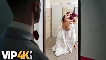 BRIDE4K. Locked Toilet Venture