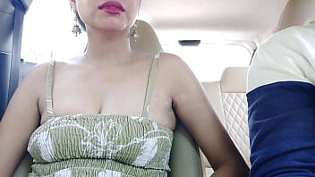 My Acquaintance girlfriend outdoor risky public hook-up Sizzling beautiful female ki chudai in in Car