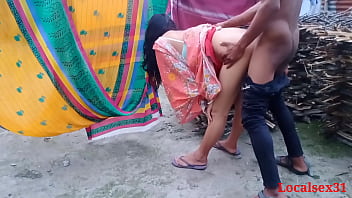 Desi indian Bhabi Lovemaking In outdoor (Official flick By Localsex31)