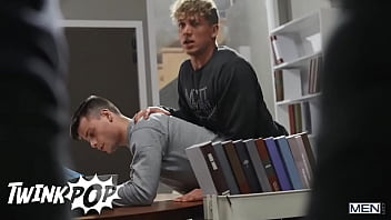 While At The Library Jock Felix Fox Got His Guy shaft Bj'ed By His Best Buddy Ryan Bailey - TWINKPOP