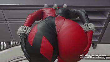 Harley Quinn makes her thick booty wiggle