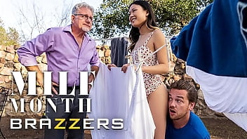 Naughty Beautiful (Lulu Chu) Finds What She Despairingly Needs In (Kyle Mason's) Ginormous Hard-on - Brazzers